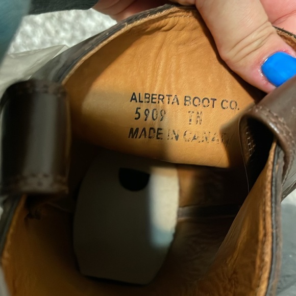 NWT Alberta Boots Brown Cowhide Over the knee Round Toe Boots Women Size  9 US - Picture 7 of 9